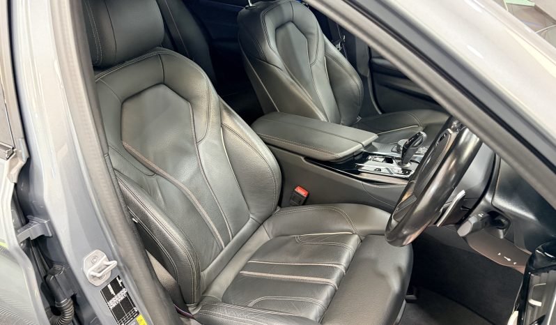 
								2023 BMW 530e M Sport Touring LCI Automatic full									