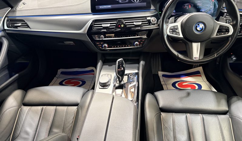 
								2023 BMW 530e M Sport Touring LCI Automatic full									
