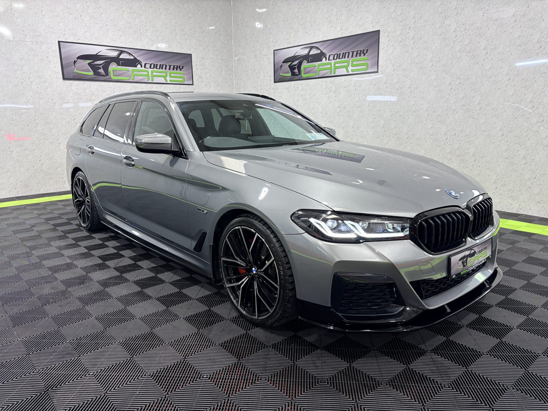 2023 BMW 530e M Sport Touring LCI Automatic