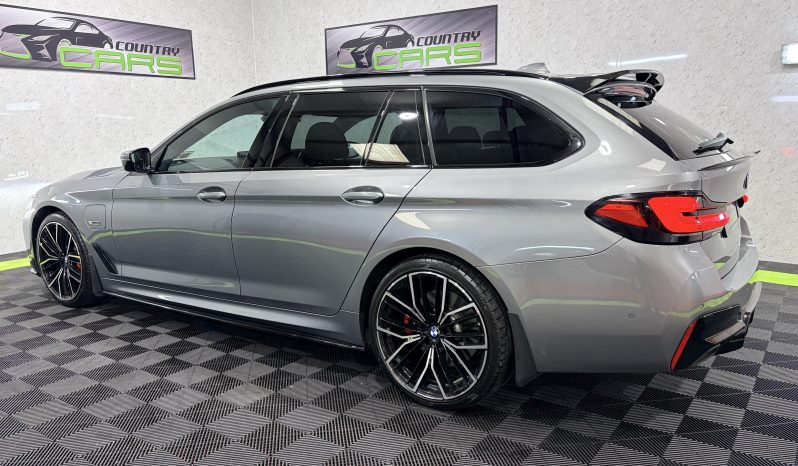 
								2023 BMW 530e M Sport Touring LCI Automatic full									