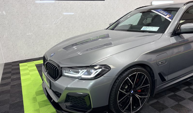 
								2023 BMW 530e M Sport Touring LCI Automatic full									