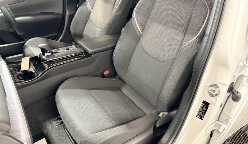 
								2023 Toyota Prius 2.0 Hybrid Auto full									