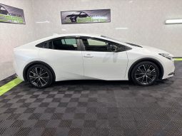 
										2023 Toyota Prius 2.0 Hybrid Auto full									