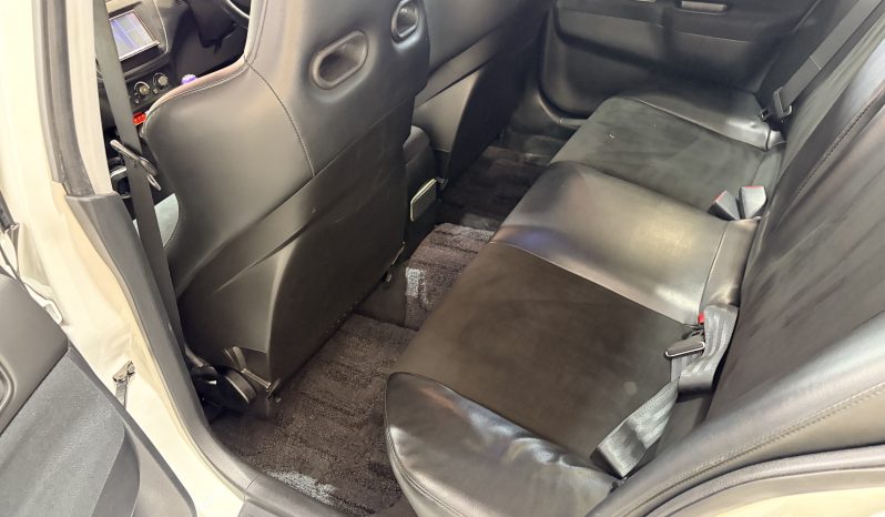 
								2005 Mitsubishi Lancer Evolution IX full									