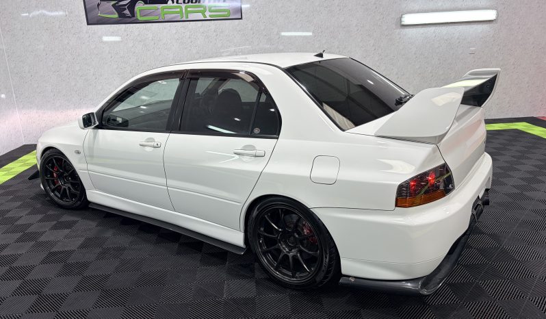 
								2005 Mitsubishi Lancer Evolution IX full									